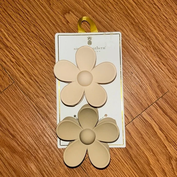 Duo Hair Clip, Flower Nude - Picture 2 of 4